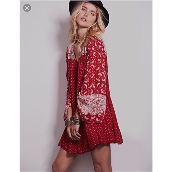 Free People Dresses & Skirts - FREE PEOPLE Dreamy Daze Boho bell sleeve Dress S